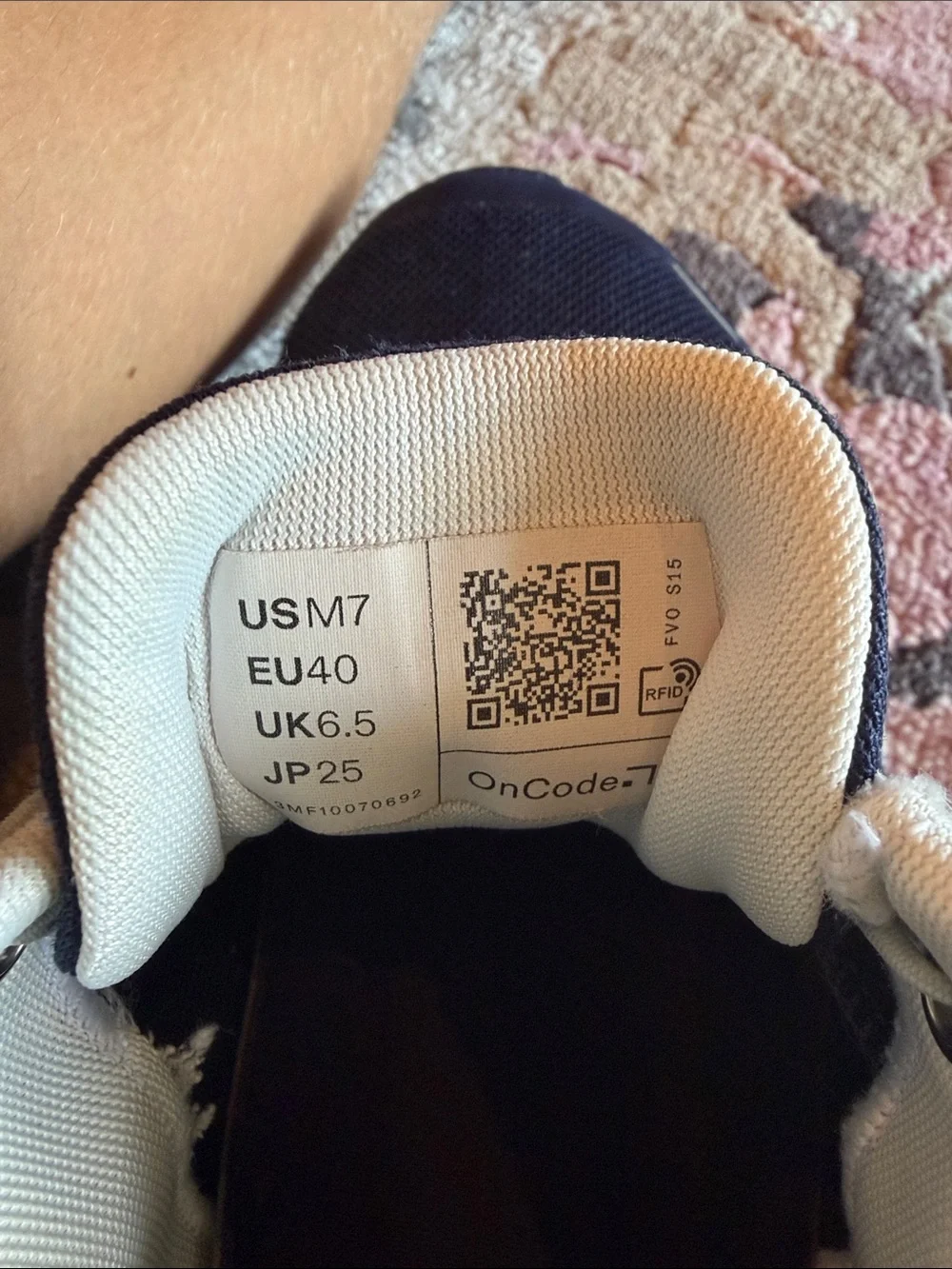 On Running Men’s Athletic Shoes in Navy